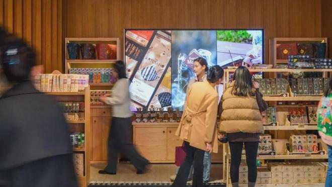 牌Sagrada Madre加速布局线下快闪店CQ9电子专用平台中式线香越来越火阿根廷香薰品(图7)